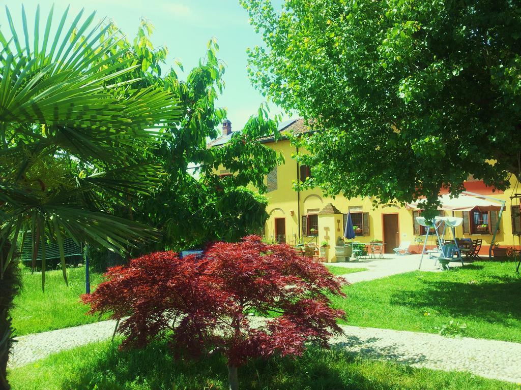 B&B Il Pioppo E La Fonte Castello d'Agogna Kültér fotó